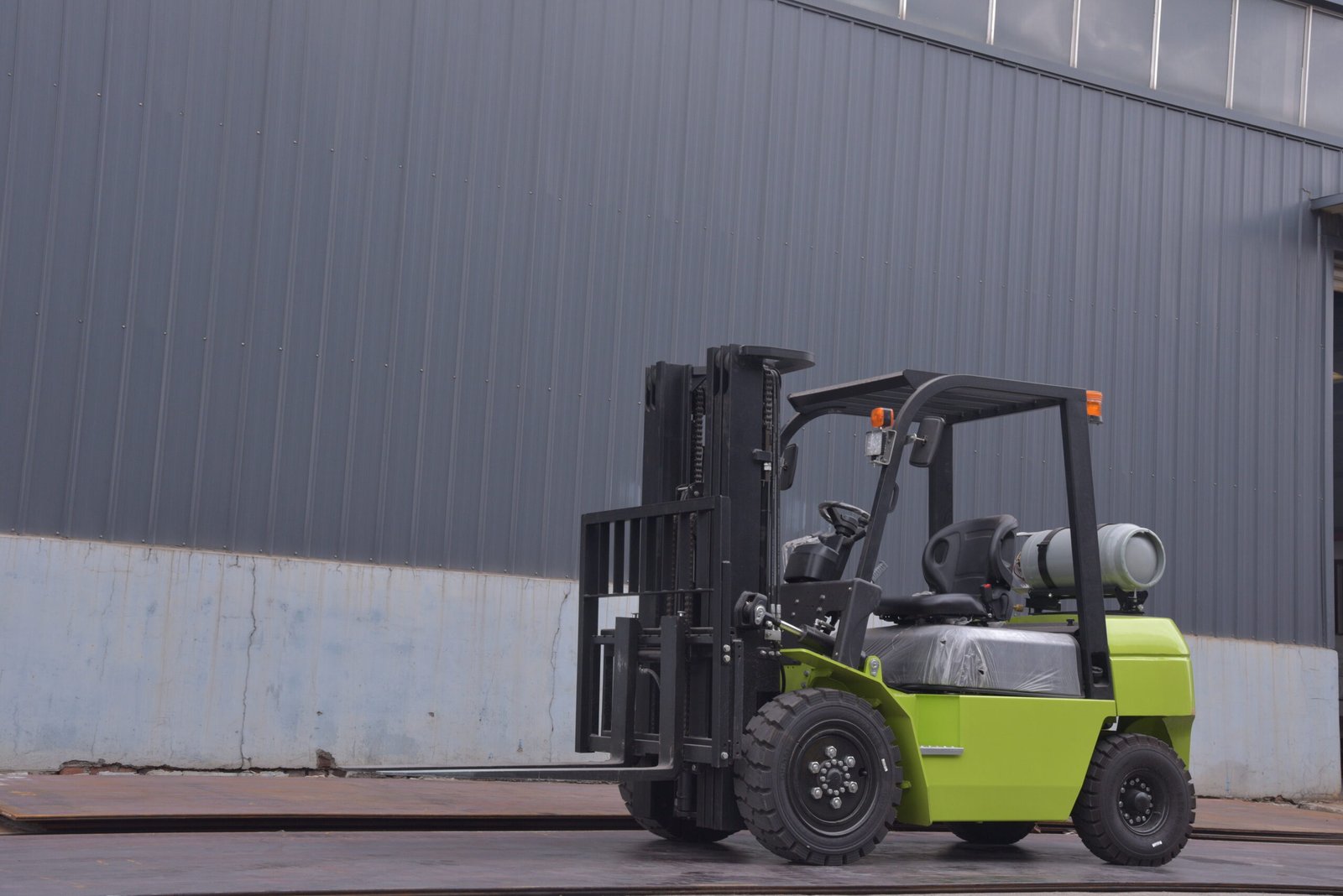 KL-CPCG25 LPG Forklift: Clean and Efficient 2.5-Ton Material Handling Solution - 图片 3