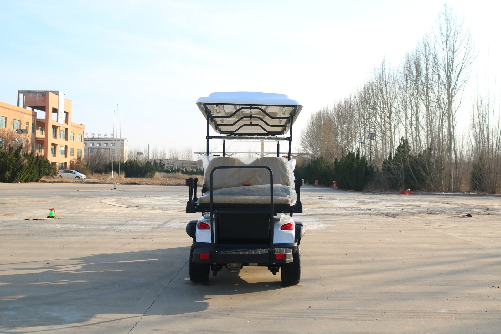 VR-F4+2 6-Seater Electric Golf Cart Versatile All-Terrain Performer - 图片 4