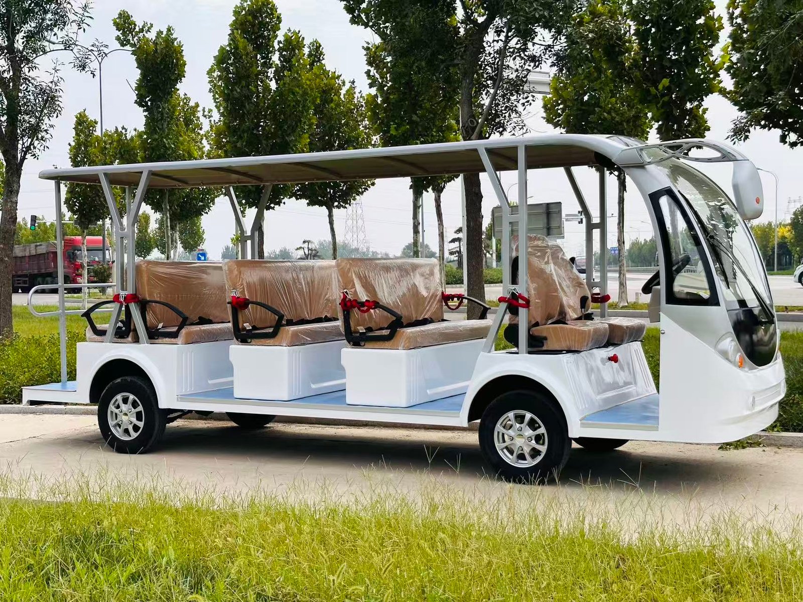 Voyager 14 – 5-Row 14-Seat Sightseeing Vehicle - 图片 2